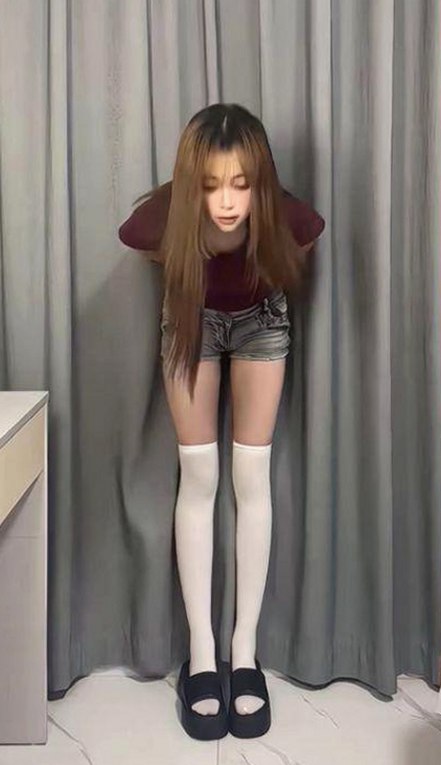 探索A片官方版下载的现状与相关资源对比