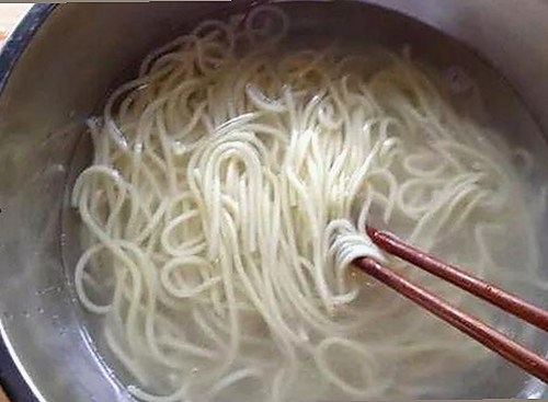 最新动态：51暗黑新爆料汉化版引发关注