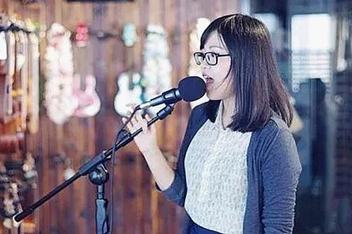 揭秘小🐔🐔伸进🈲🔞🔞A官方版下载：从争议到关注的全流程