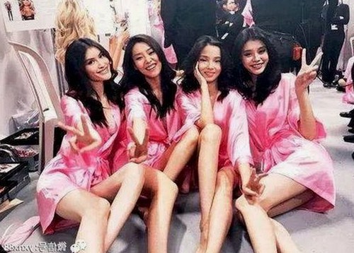 探索小🐔🐔伸进🈲18网站最新版下载：安全与趣味的平衡